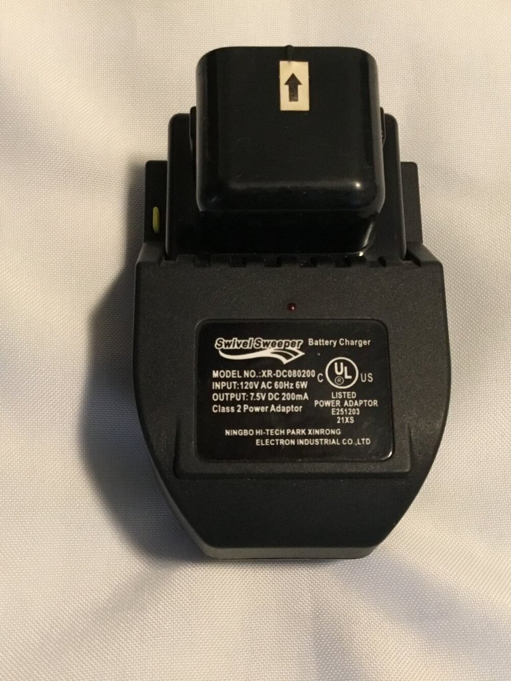 Swivel Sweeper Battery Charger XR-DC080200C 7.5V 200mA Replacement Adapter Black